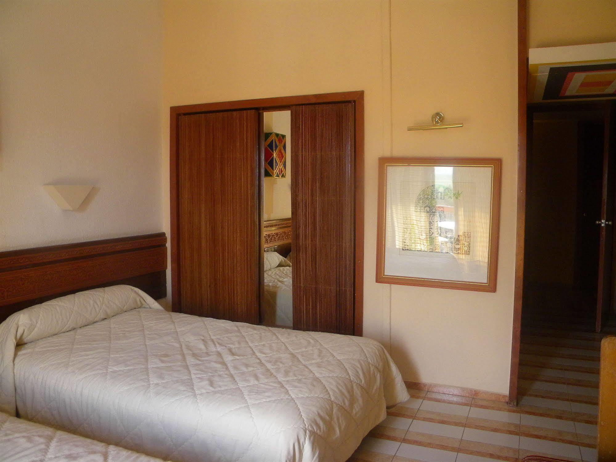 Sidi Harazem Hotel Luaran gambar